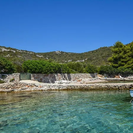 Vakantiehuis House Bellatrix Tkon